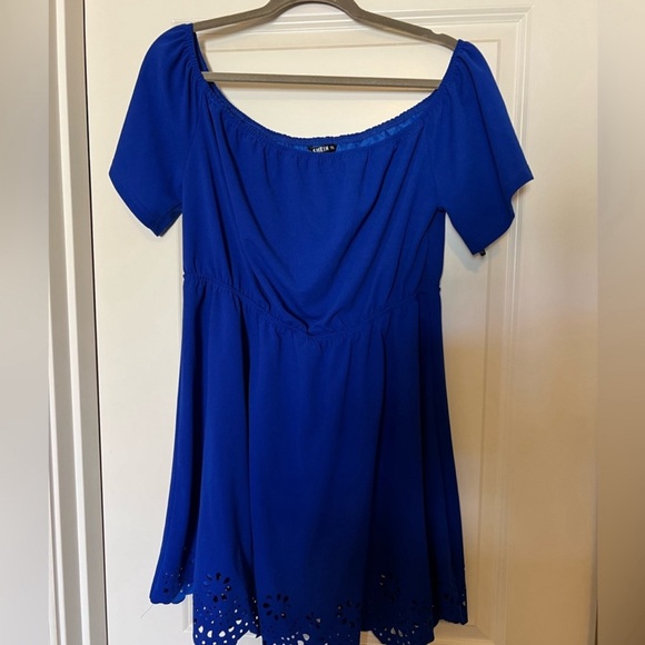 12 item DRESS LOT! The first two dresses are 2XL. All the rest are 1XL. - Picture 10 of 12
